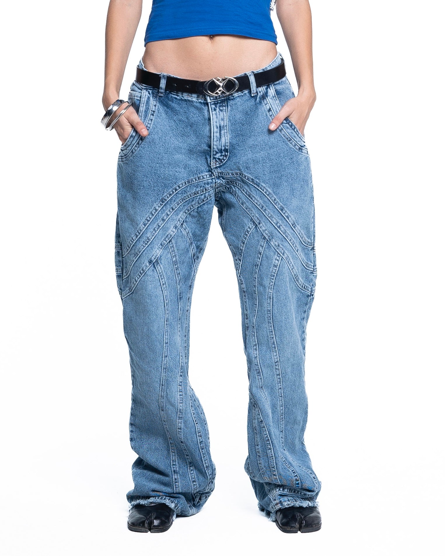 LIGHT BLUE FLARED JEANS